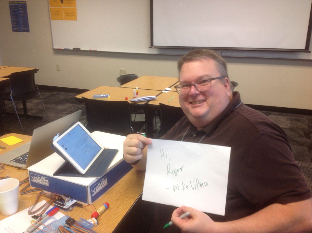 1muggs's tweet image. Hi to Roger. Thanks for the kits!#ICE2017 #hyperduino