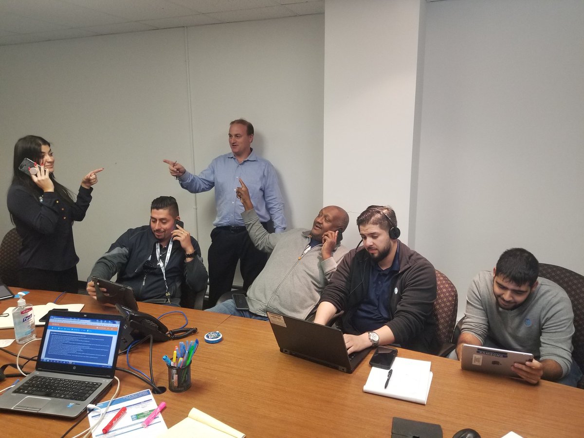 All fingers say 2 Thumbs at  Hempstead CRU! #onenynj #eastbizblitz <a href="/gonty_13/">Bryan Gonterman</a> <a href="/stephenvergine/">Stephen Vergine</a> <a href="/TheLawsonCRU/">Rich Lawson</a> <a href="/KirkBailey17/">Kirk Bailey</a>  <a href="/derek_sheriff/">Derek Sheriff</a>
