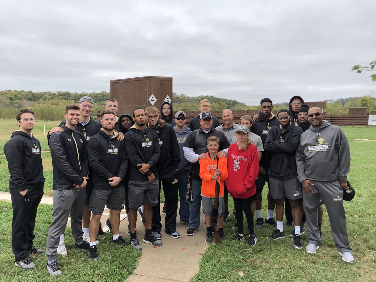 Lindenwood Menโs Basketball (@lumensbball) on Twitter photo Thanks to <a href="/LUShotgunSports/">LU Shotgun Sports</a> and Head Coach Shawn Dulohery for a great experience today learning about their sport. Thanks to <a href="/LUShotgunSports/">LU Shotgun Sports</a> and Head Coach Shawn Dulohery for a great experience today learning about their sport.