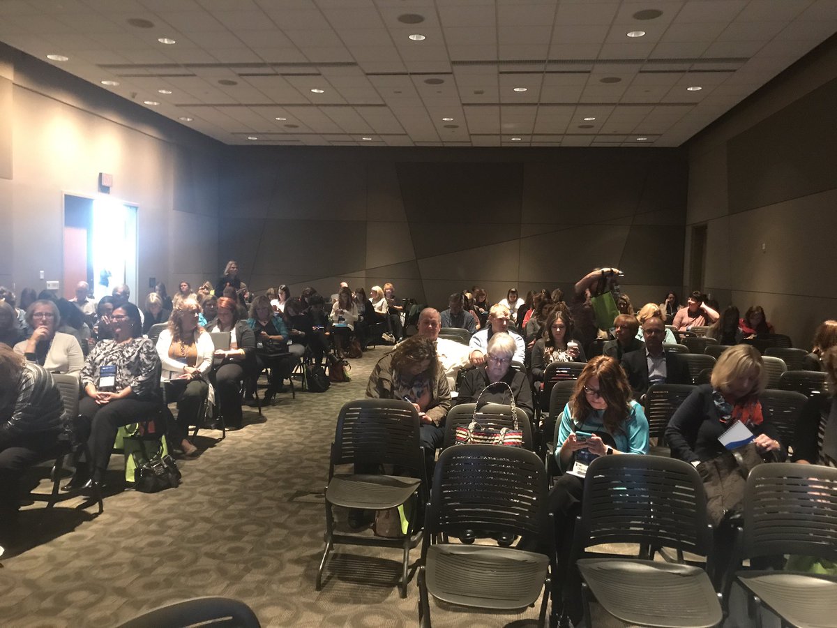 suzannekart's tweet photo. Full house for my  #MISHRM17 presentation! Thank u everyone for being here. https://t.co/R6NoiwQh8l