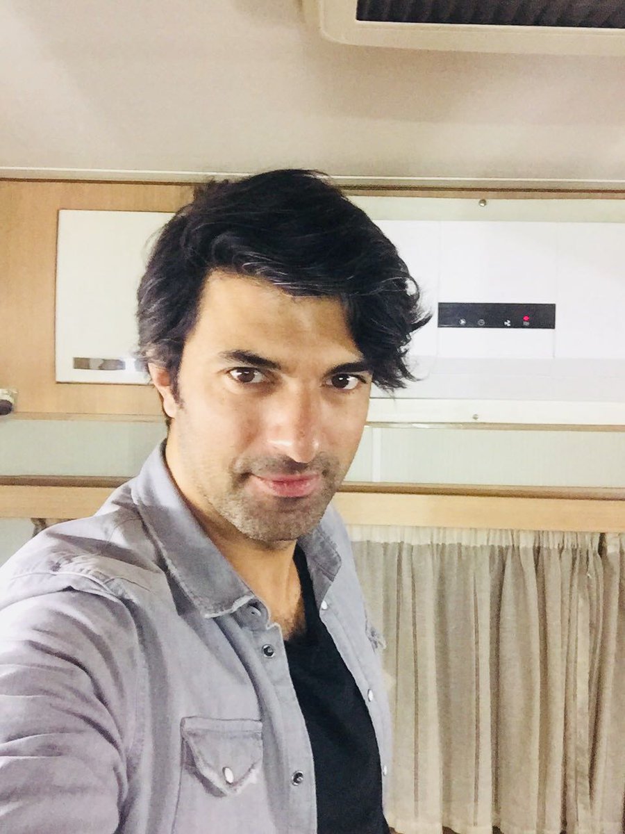 Happy birthday Engin Akyurek. May God always protect you 