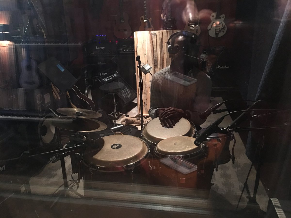 silpatylopez's tweet photo. Studio time!!! Recording session 🙌🏻🎶🎼✌️👏🏻 @MercuryREC @DiegoPiccardo_ @tonnyluis81 @wignall2015 https://t.co/hstmhaUQUR
