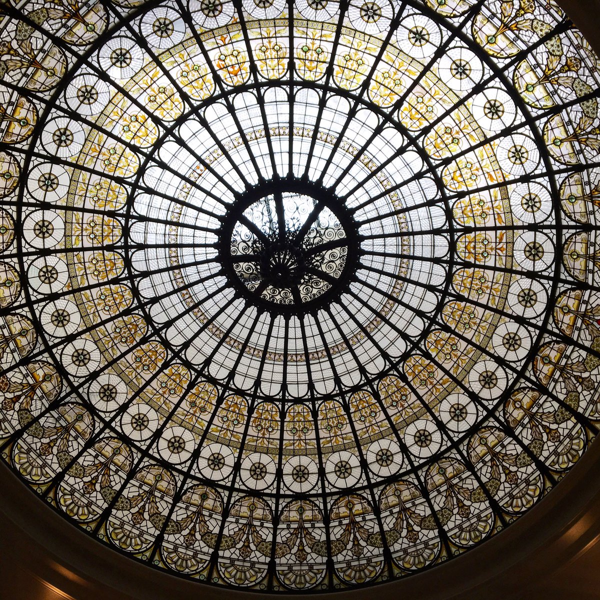 EntLon's tweet image. Look above when in the @AndazLondon 

#London #Luxury #FiveStar #Hotel @Andaz