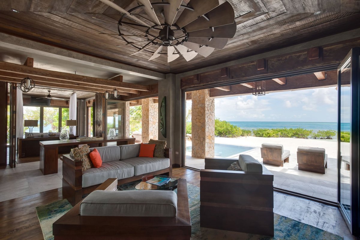 theislandworld's tweet photo. New Pics of Gladden :) #islandhunters @hgtv book your stay. Visit https://t.co/diKUtfYGl0 https://t.co/6JmWemy23H