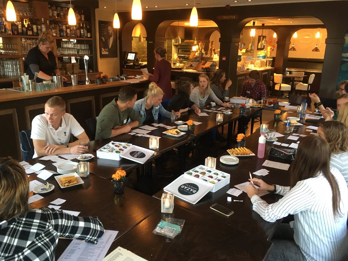 18 starters van Gearhing pakken hun vak op waarbij ze hun eigen energiegevers zoeken. Krachtig!