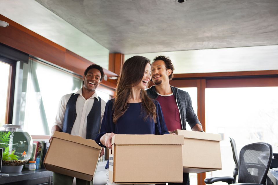 Movemybiz's tweet photo. Here's some helpful tips for packing up your office or cubicle: https://t.co/JSdOB7ONBU https://t.co/id33rWOTde