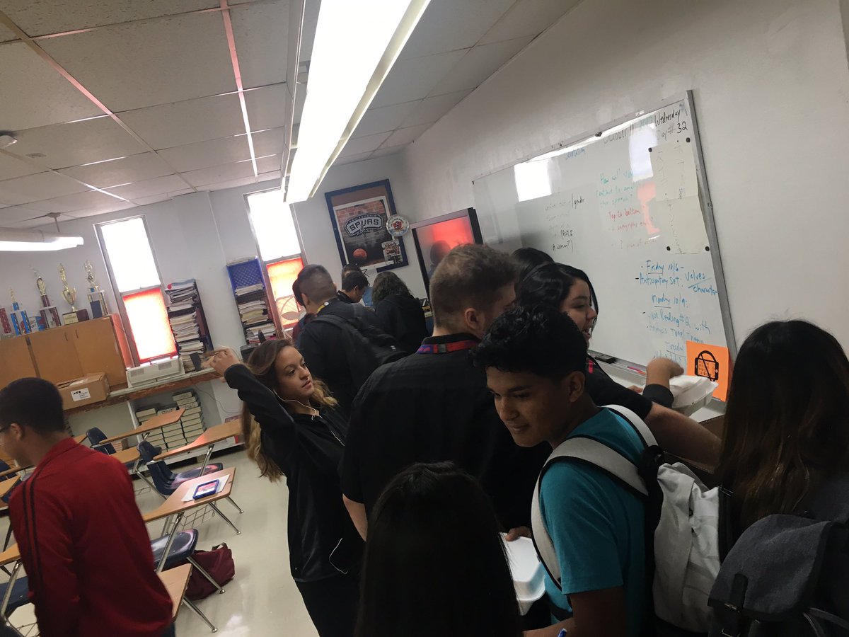 RealRobRobledo's tweet photo. "The Lunch Bunch" Has an Academic Appetite! Today's Hankering for Revising & Editing Comes via English II EOC Intervention! We're #BigREaDy💙 https://t.co/Yb9UkEG0Ce