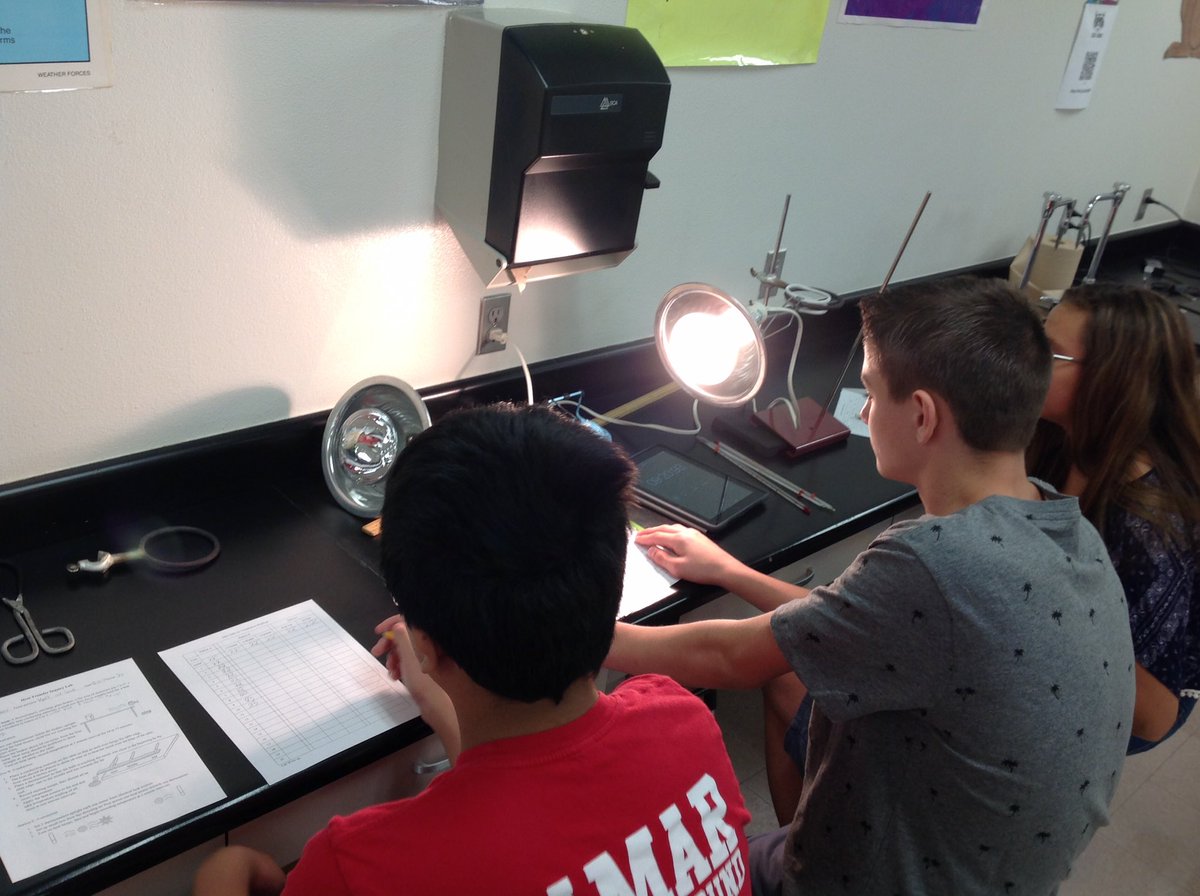 LauraStarr6's tweet photo. @LamarMS 
Heat transfer lab https://t.co/1PHvJ42l9r