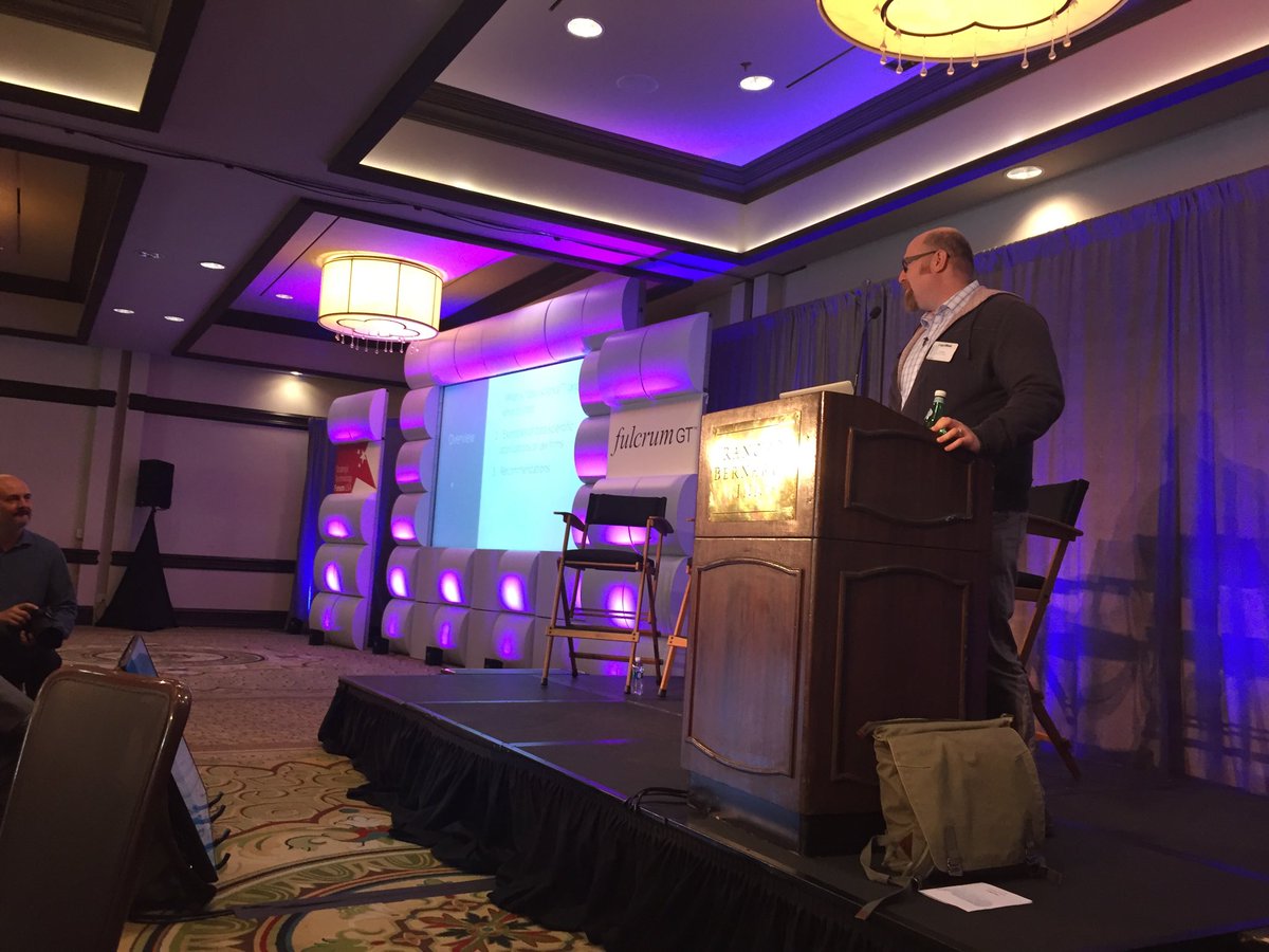 IanMichaelLopez's tweet image. .@zevdatascience gives a #DataScience 101 at @LegalWeek #strategictech @legaltechnews