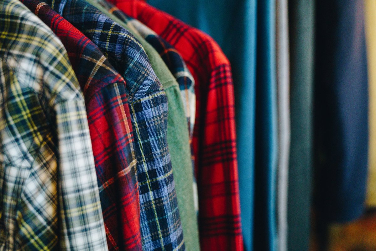 SLmag's tweet image. Braving the #Utah autumn chill &amp;amp; hitting the outdoors in style w/ @backcountry's new #BasinRange fall line: bit.ly/2ygGl5E #fashion