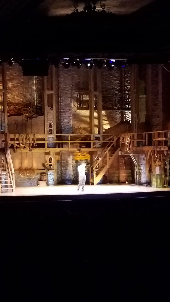 SV_Wildcats's tweet photo. SVHS students at Pantages for Hamilton! Our student performing on the big stage. #SV_WILDCATS #LDNESCHOOLS https://t.co/XVlIBgWuqM
