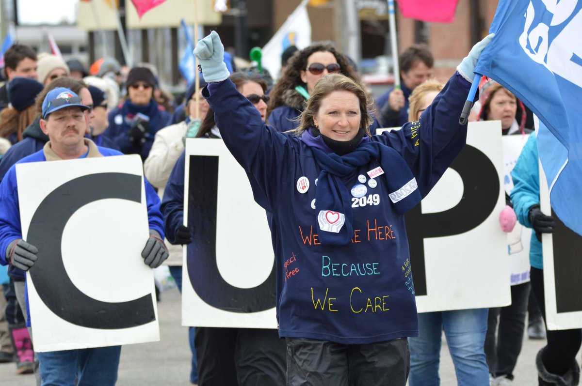 CUPEOntario's tweet photo. #CUPE members vote to strengthen their bargaining power w/ #strikepay on day 1 ✊ https://t.co/yEGELEpTzS #CanLab #CUPEStrong https://t.co/giAzXfDJxk