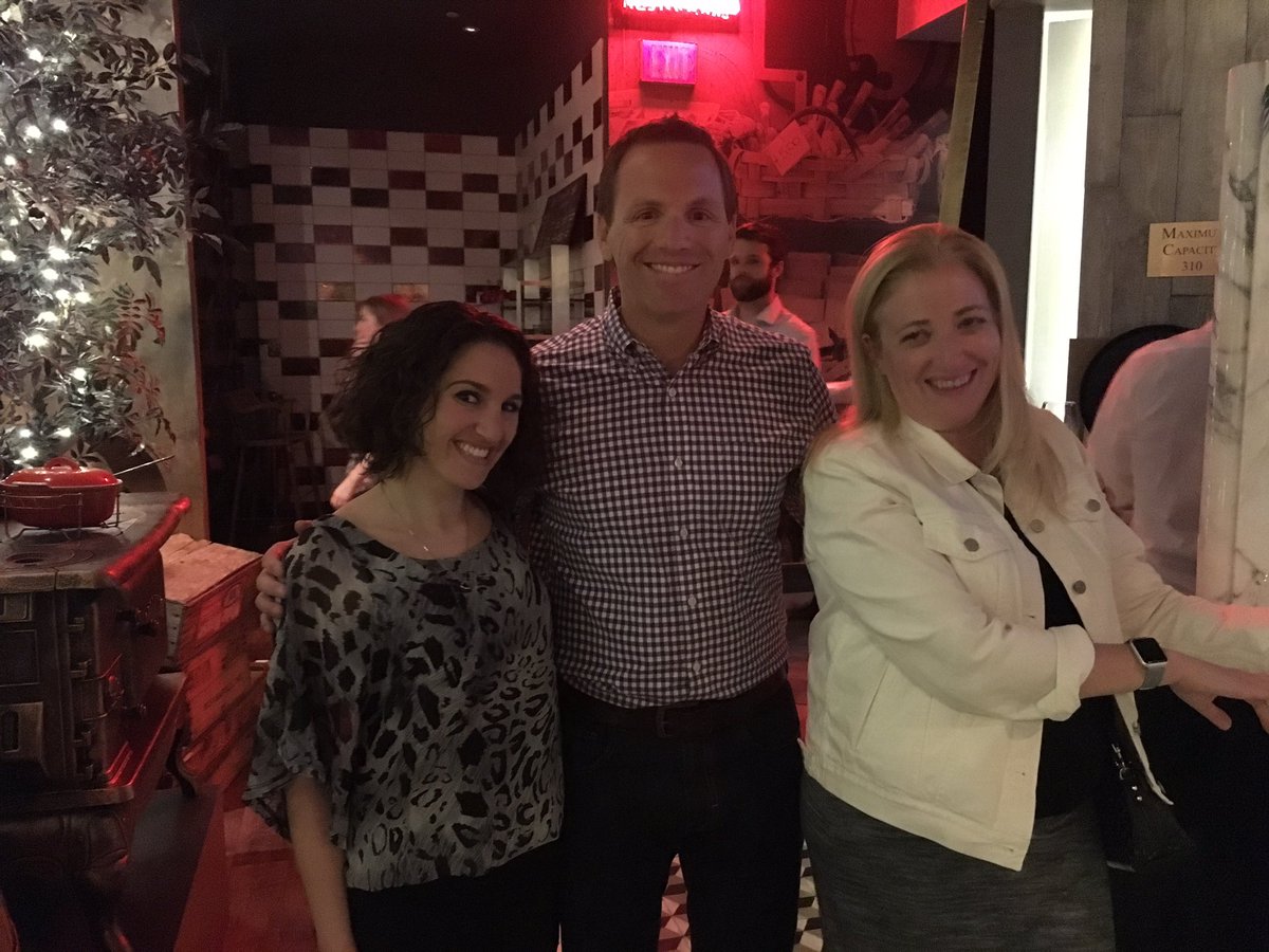 NateMcMahon's tweet photo. Hanging with our friends @NamelyHR #HRTechConf https://t.co/l6RBmLJrUW