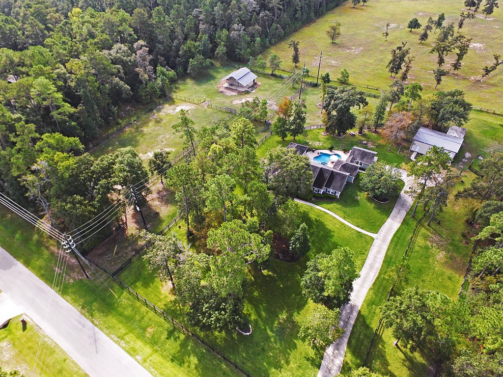 CrossCapitalTX's tweet photo. 4 acre horse property for sale in Magnolia, TX. https://t.co/FjoKewpASq
Call Vicky Cedillo for details 832.930.9737 https://t.co/SQpO8xDDsS