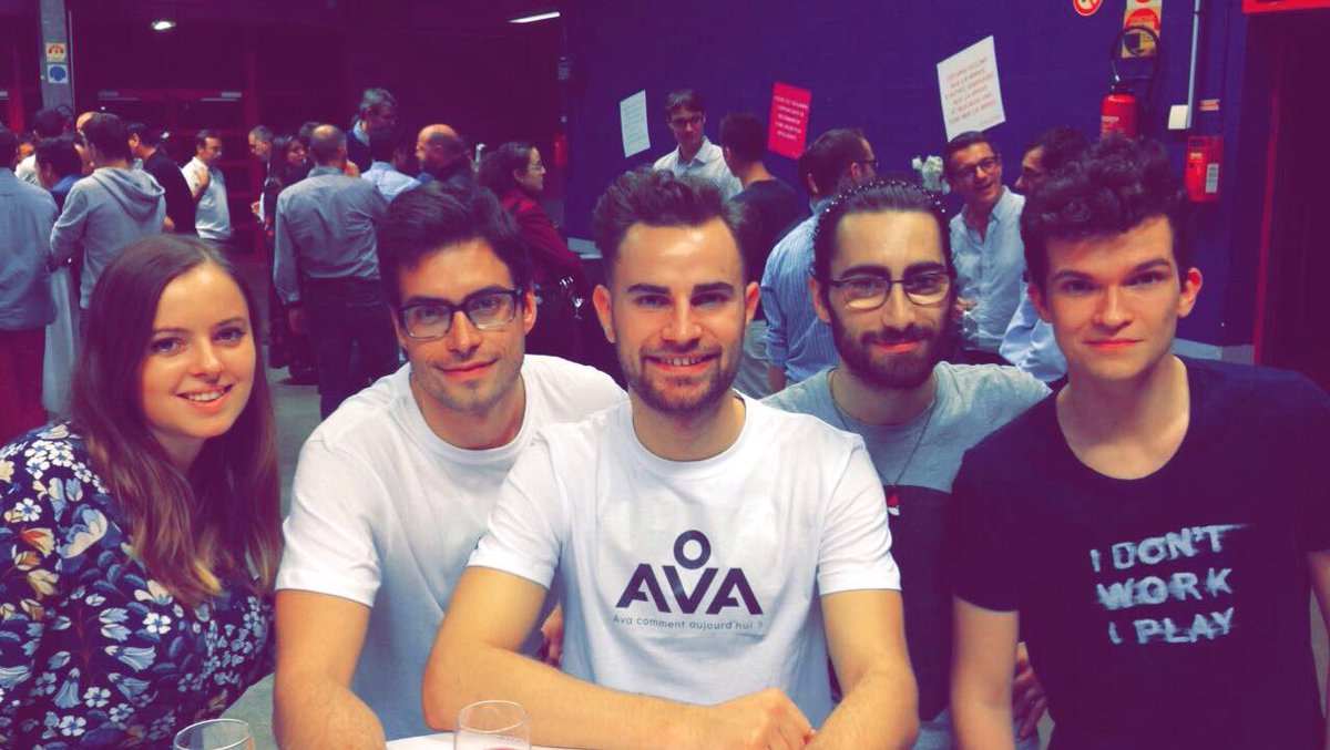 AdrienMascunan's tweet photo. Team @lecolededesign au #hack4tomorrow #hackathon @Airbus @Krystel_Doutey @lagence_n @ncls_dussouil @PolytechNantes @readi_designlab https://t.co/VO1IETjMUj