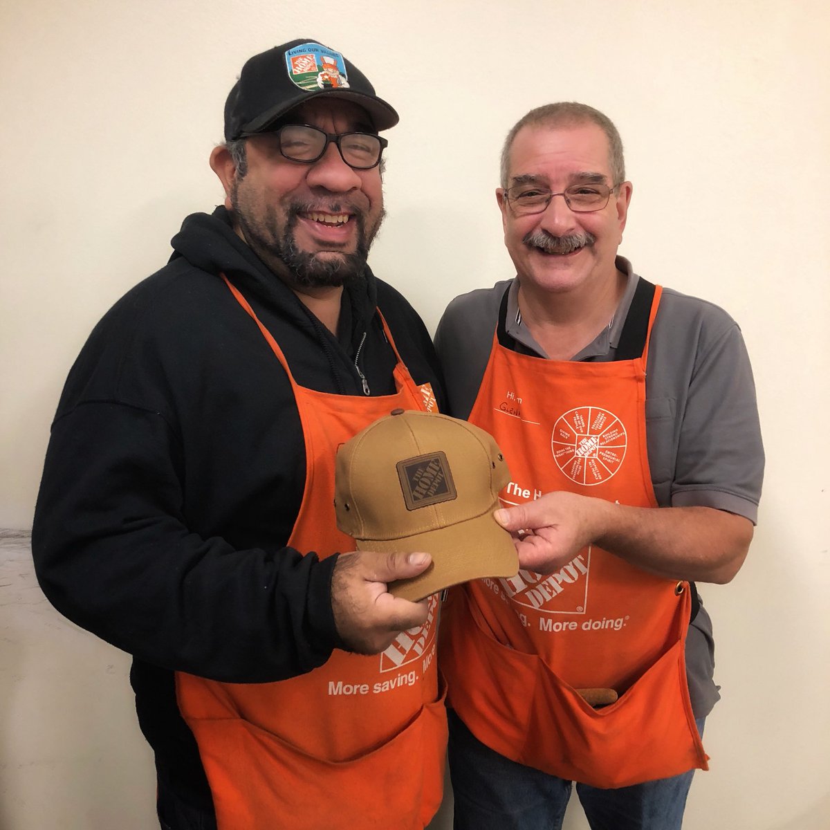 bridgetanne27's tweet photo. Meet Ceaser from Garden. He did his InFocus before the 10th and won our monthly drawing! Thank you Ceaser, enjoy your hat!! 👏👏 #1250Proud https://t.co/QVwT2lmLiN