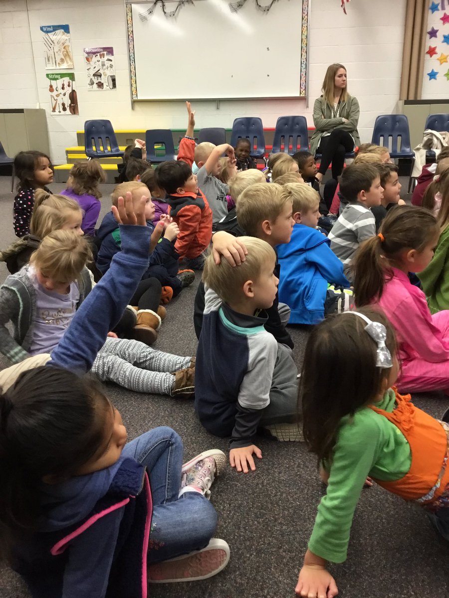 LDeile's tweet photo. Thank you Prior Lake firefighters for teaching us about fire safety!@LDeile @GrainwoodPLS https://t.co/sNlhJjqIAY