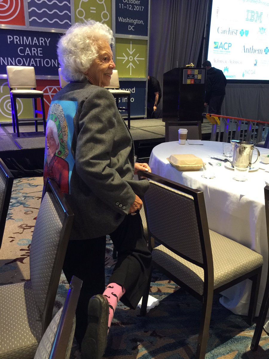 amTerrie's tweet photo. #PCPCC2017 #pinksocks #2healthguru Finale of a productive and informative conference. Thank you to all. I’m appreciative. Hugs Terrie https://t.co/hksihbaAAx