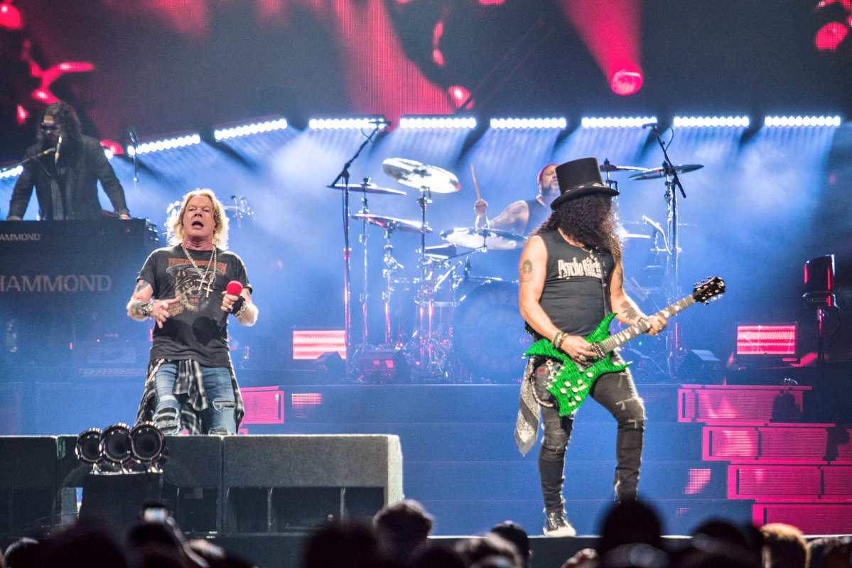 GNR_Addiction's tweet photo. Guns N' Roses #WellsFargoCenter Philadelphia, PA #NotInThisLifetime #GnFnR #GunsNRoses #GNRinPhilly #GNRPhilly https://t.co/zAOgg1T8H6 https://t.co/BgdHMSu8jE