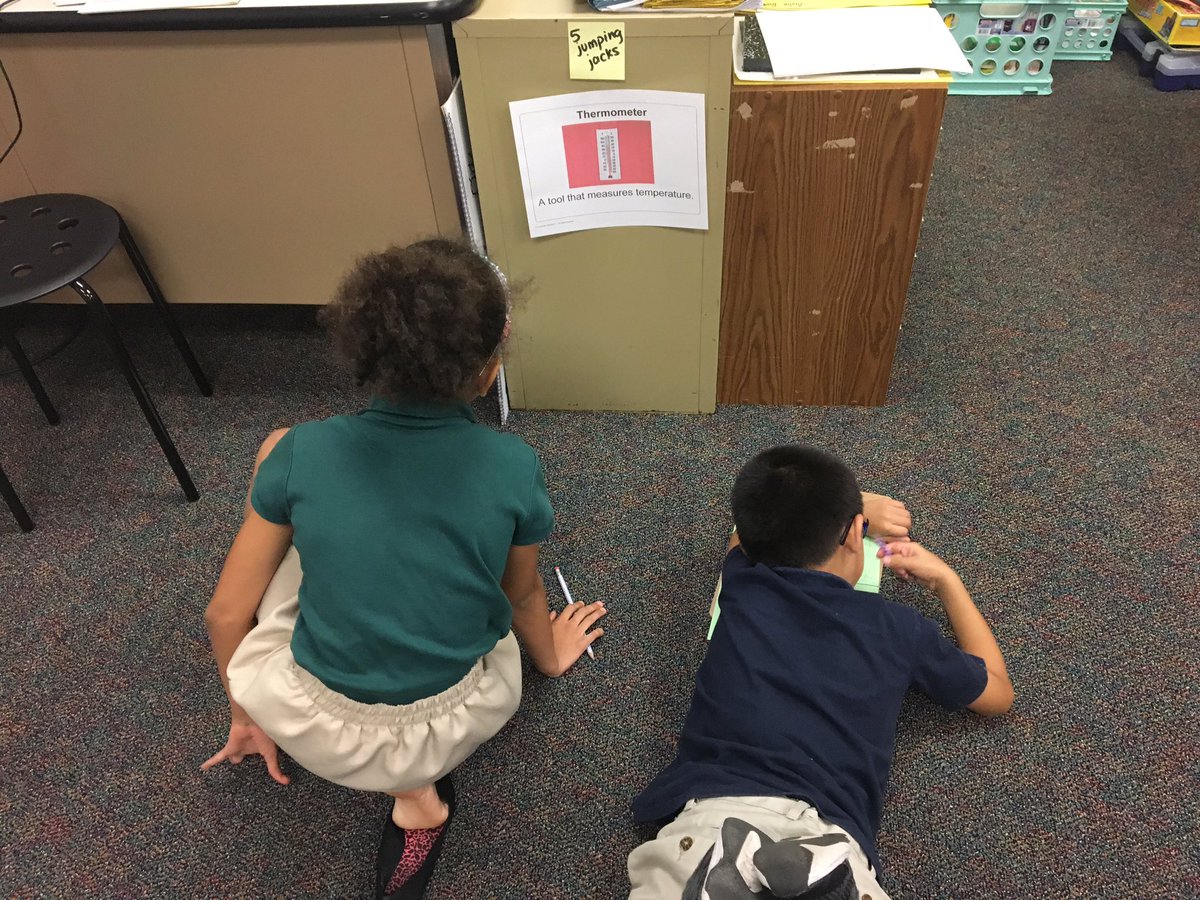 missmtz15's tweet photo. Once we move, we get down to business and build our weather vocabulary practicing our writing! @hearnehusky #ABLearning https://t.co/q9q3VIo8uE