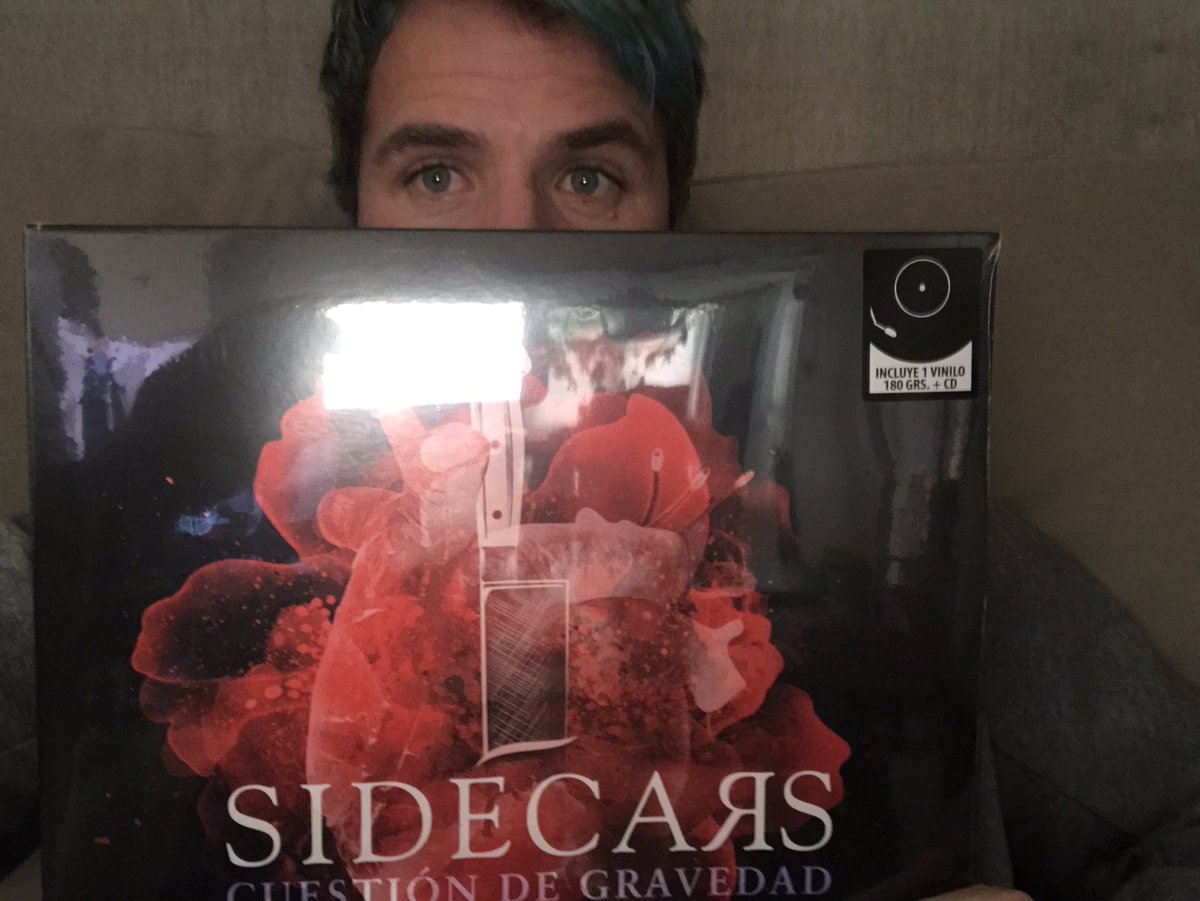 _danielmartin_'s tweet photo. Mañana disponible el disco de mis amiguitos @Sidecarsrock yo ya lo tengo!!! Discarral!!! Adquiérelo por dios!!! https://t.co/eHpBVo8Sbo
