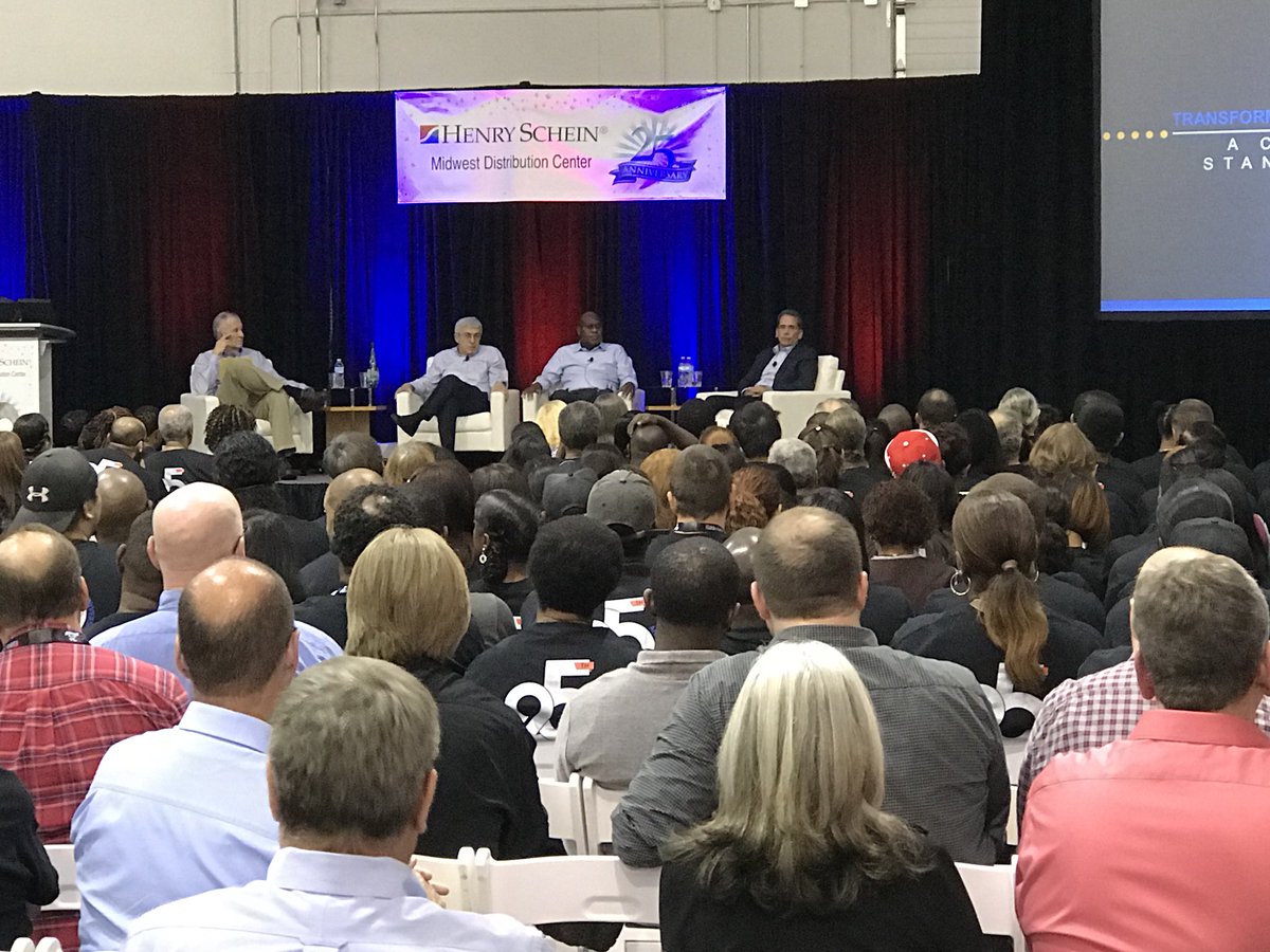 HS_Multimedia's tweet image. Show time.