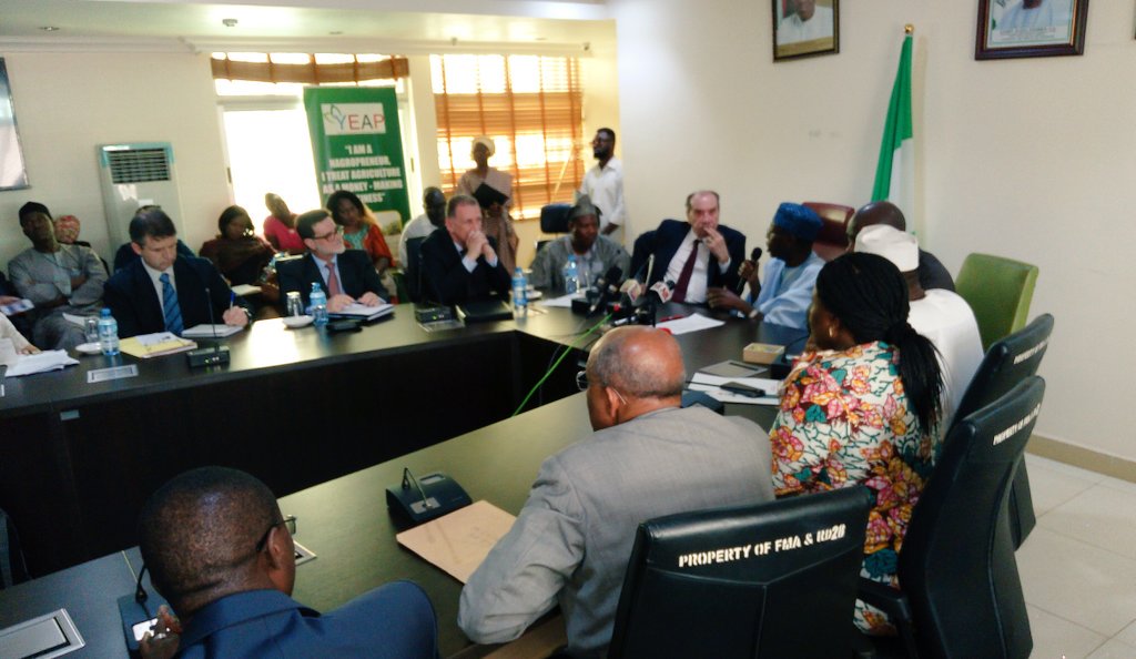 FmardNg's tweet photo. Earlier Today: A Press Conference was held by  @FmardNg in conjunction with FAO Nigeria ahead of  #WorldFoodDAY 2017 coming up October 16th. https://t.co/AqrsqoHxMC