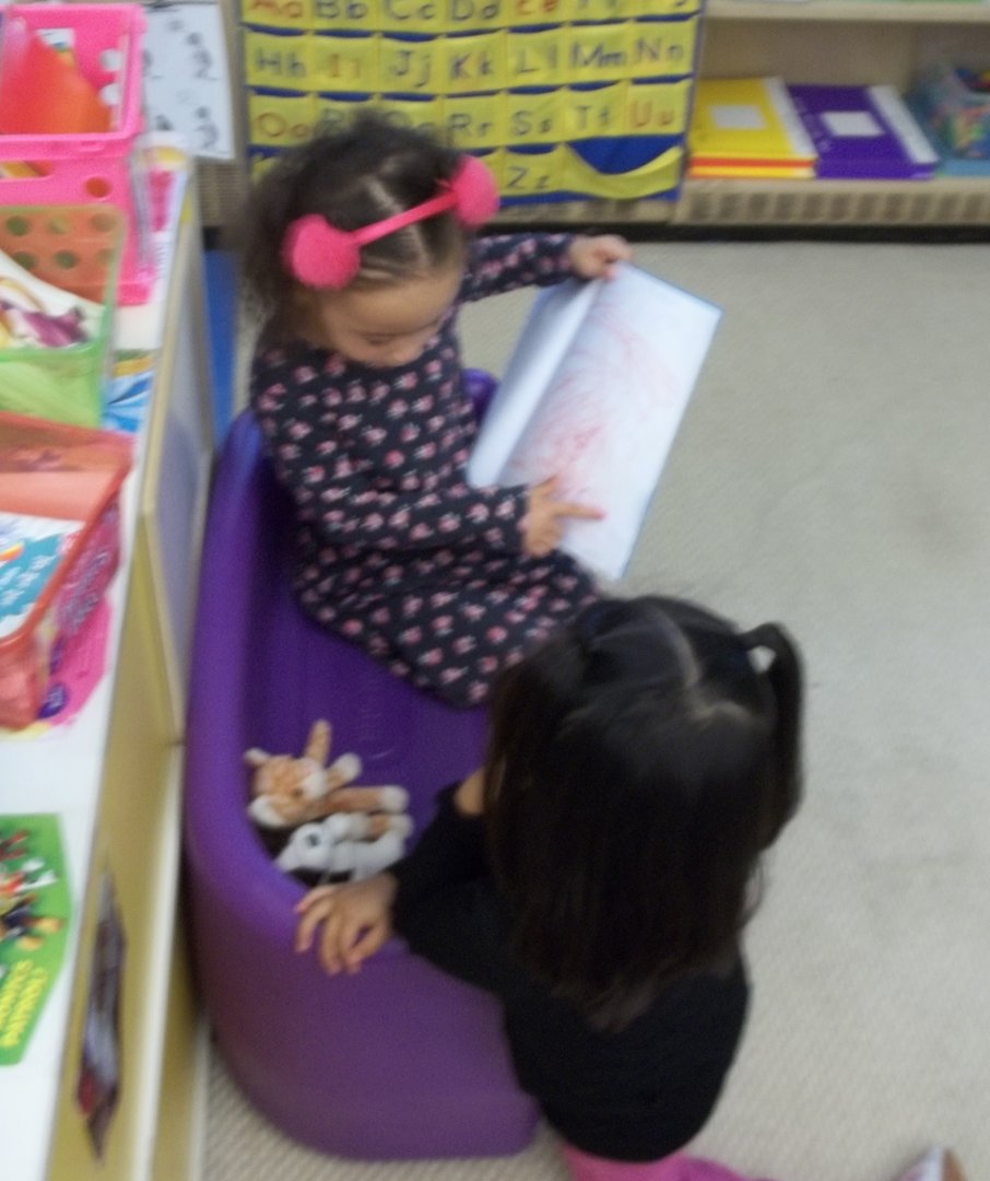 Students loved taking turns reading their pages in our “Things we like to do together at school” book! #vdvpartners4progress #allin4theville