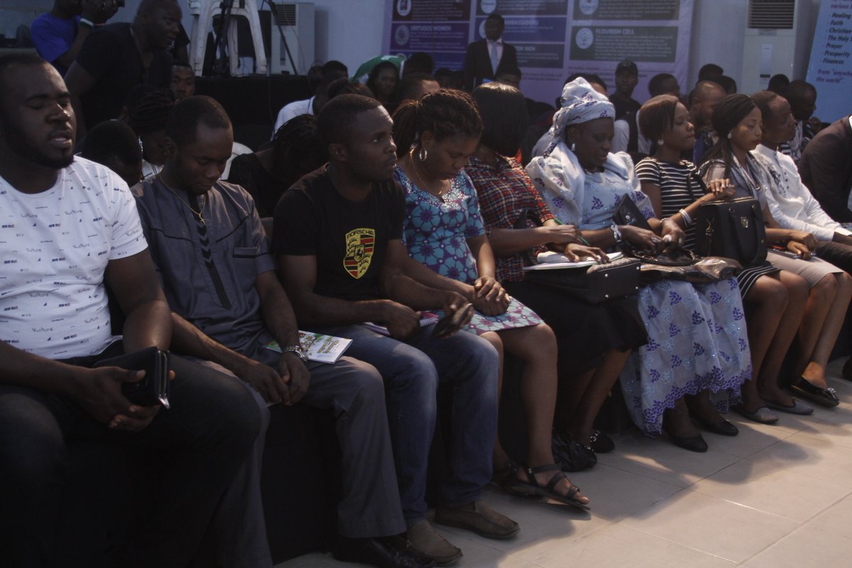 ce_ericmoore's tweet photo. Day 2 Flourishing Seed Conference With Pastor Femi Otenigbagbe #TheMoneyMan watch https://t.co/Je1DchNowW #FSCwithPFO #CELZ3 #CEEricMoore https://t.co/xkuxSVJLmv