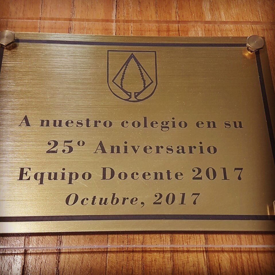 Muchas Gracias a NUESTRO QUERIDO STAFF por este reconocimiento. Un gran cariño
#ustedessonparte