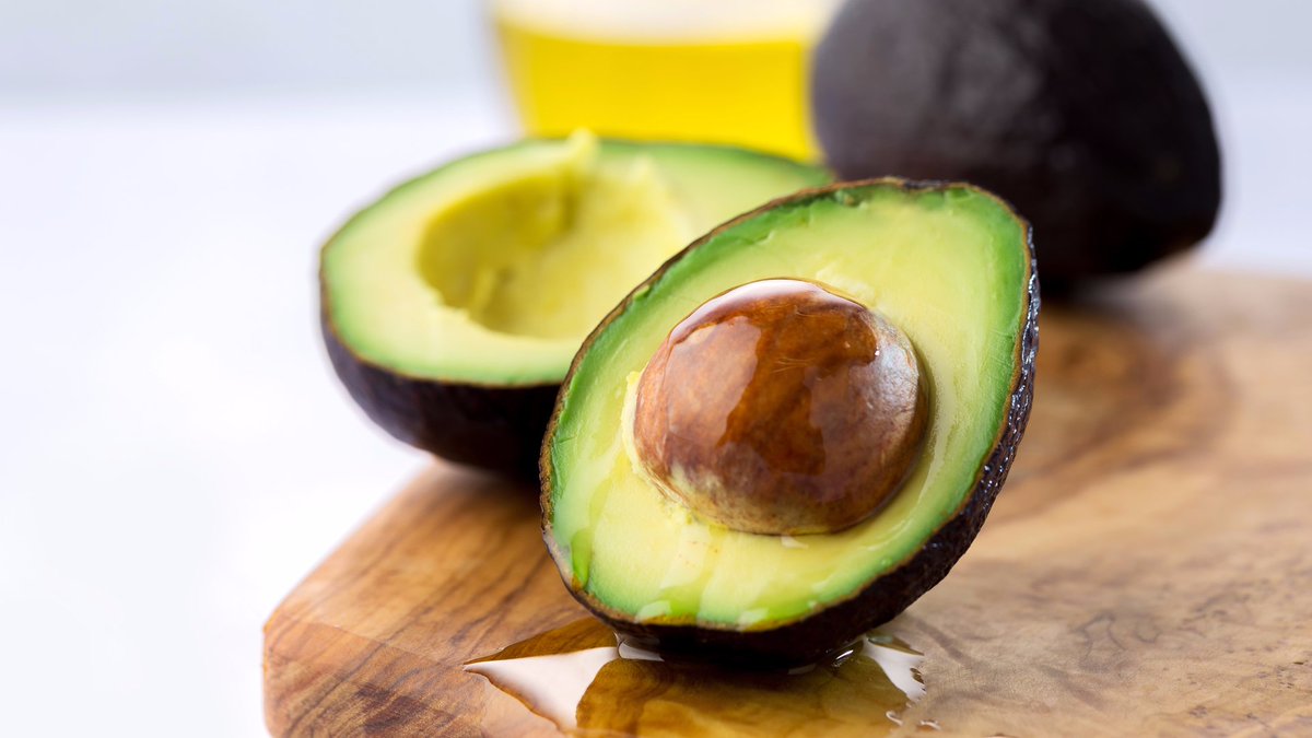 1NewsNZ's tweet photo. Food prices spike in 2017 - but avocados and tomatoes will get cheaper soon https://t.co/svh6EfgQCg https://t.co/HpS1aw5M1H