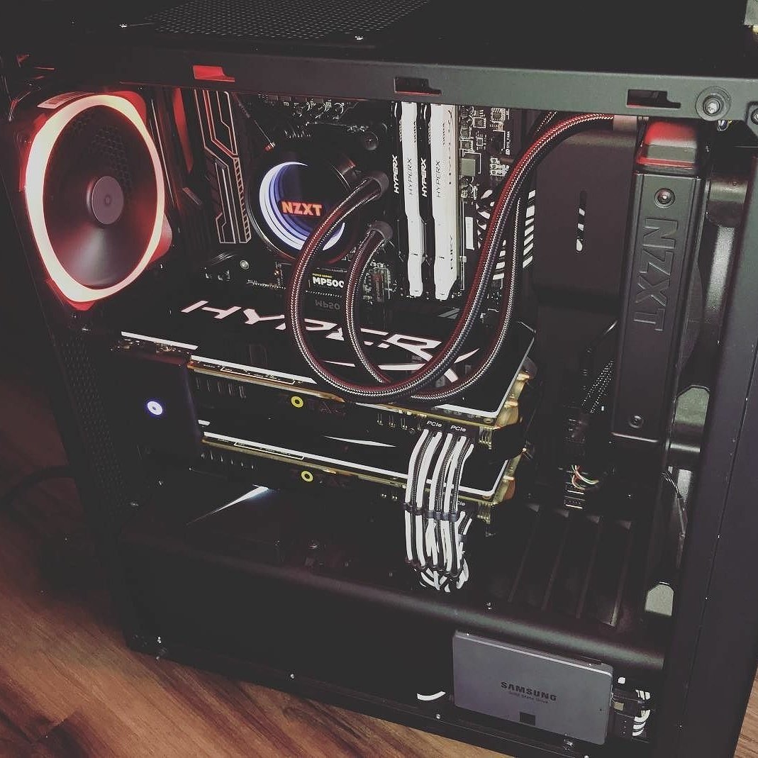 V1Tech's tweet image. #Repost @bei_mengning
・・・
&quot;Finally finished my build with awesome and high quality costume backplanes from @v1tech #v1tech 😍&quot;