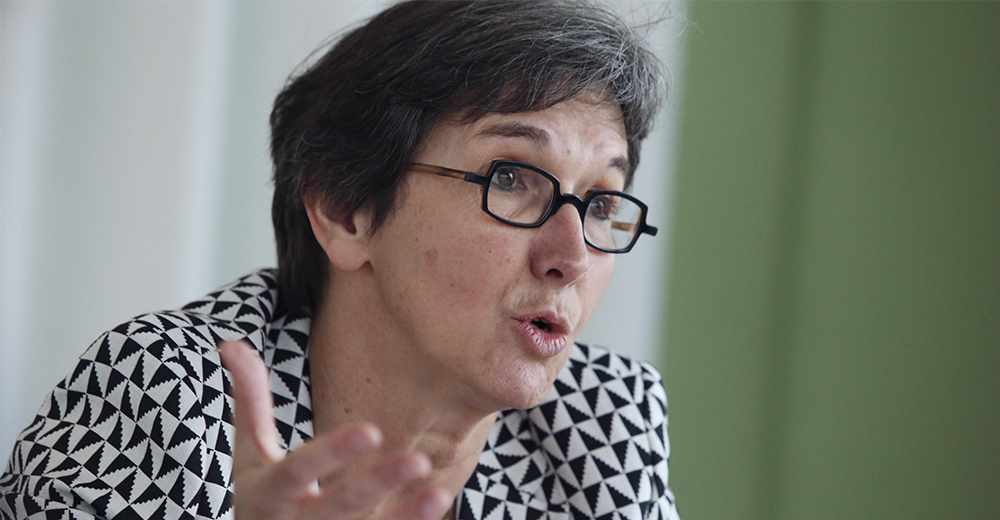 lequipe's tweet photo. Valérie Fourneyron nommée à la tête de la nouvelle autorité de contrôle montée par l'Agence mondiale antidopage https://t.co/oKXWnJzkkE https://t.co/qOUkYQzNOr