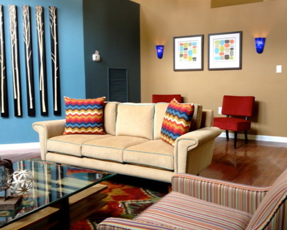 Slobproof's tweet image. Tight Budget? Find out how to decorate on a budget! slobproof.com/news/decoratin…