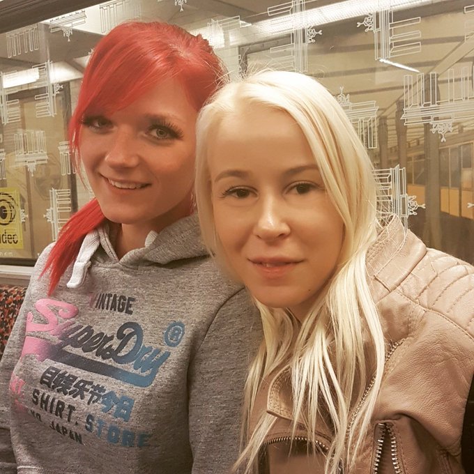 Jetzt erst mal mit @officialmarryfox  was fooden gehen 😎  #Webcamgirls #models #VisitX @VISITX_net  @VISITXtv<a class="tags" target="_blank" title="On Twitter" href="/?out=eyJ0eXAiOiJKV1QiLCJhbGciOiJIUzUxMiJ9.eyJpYXQiOjE3MjA2MjcxODEsImlzcyI6InR3cG9ybnN0YXJzLmNvbSIsIm5iZiI6MTcyMDYyNzE4MSwiZXhwIjoxNzUyMTYzMTgxLCJyZWRpcmVjdF91cmwiOiJodHRwczovL3R3aXR0ZXIuY29tL29mZmljaWFsbWFycnlmb3gifQ.kqS_Q5PMr_a-Bi0Yt39BCTUE4sF_wQ-SrzMmnH2fz21K5m-1ryuTPOkE7f-1vCUMb3d8sf_R5Hef6bWGy8nCnA">@officialmarryfox</a><a href="/tag/models"class="tags"><span>#models</span></a><a href="/tag/webcamgirls"class="tags"><span>#webcamgirls</span></a><a href="/tag/visitx"class="tags"><span>#visitx</span></a>