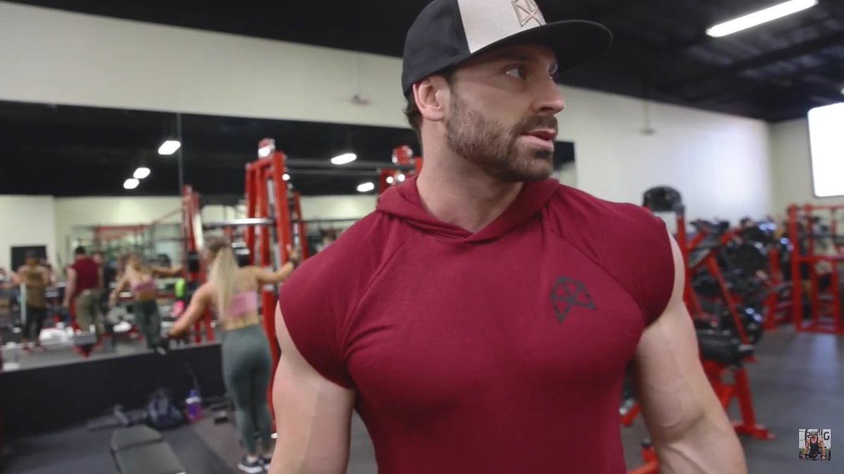 theApexAssassin's tweet photo. Damn 😍....

That hoodie though 😏 @BradleyMartyn https://t.co/kF5Vw6ooAn