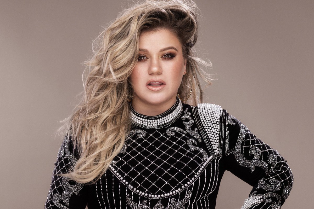 Enter to win! Meet @KellyClarkson for her album release and help #BobHopeUSO! Visit <a href="/IfOnly/">Only if you</a> bit.ly/2yVNzep <a href="/1043MYfm/">1043MYfm</a>  <a href="/Go4Valentine/">Sean Valentine</a>