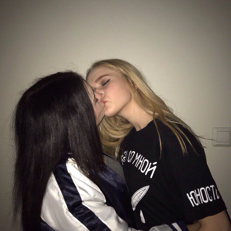 girlslovegirIs_'s tweet photo. https://t.co/q6NhvKZ18v