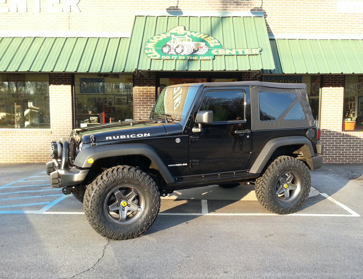 clemson4wheel's tweet photo. Who loves JK's? #weloveourcustomers #jeepjk #wrangler #jeeplife #seriousoffroadgear #warn #aev #jksfordays https://t.co/TBhfl4Wa3G