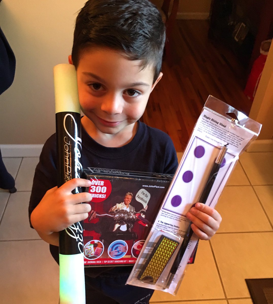 gooch_tommy's tweet image. Thank you for the cool gift! #magickit #johnpizzi #agt #followhim #wekiddin 
@therealjohnpizzi