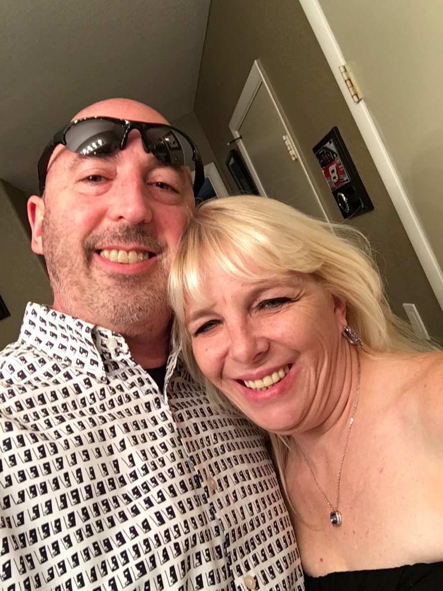 driver930's tweet image. #datenight with my awesome wife @RMEYER2010 on our way to #DepecheMode in #Vegas baby @NewYorkNewWork