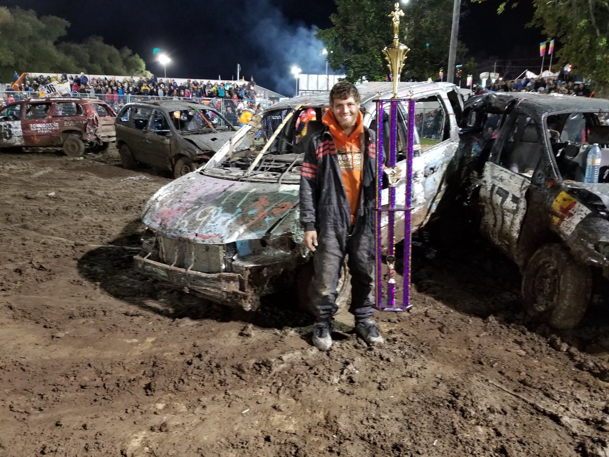 SmashMtrsprts's tweet photo. Winner Winner for Max Chechalk in the Mini Van Mayhem Demo Derby @Caledonia_Fair https://t.co/qAsnGlF5Za
