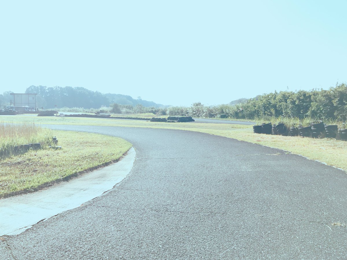 iwaigils's tweet photo. 朝から草刈り٩(•ᴗ• ٩)
お客さん沢山来てくれています♪

#岩井サーキット https://t.co/g2Ut6IFbRj