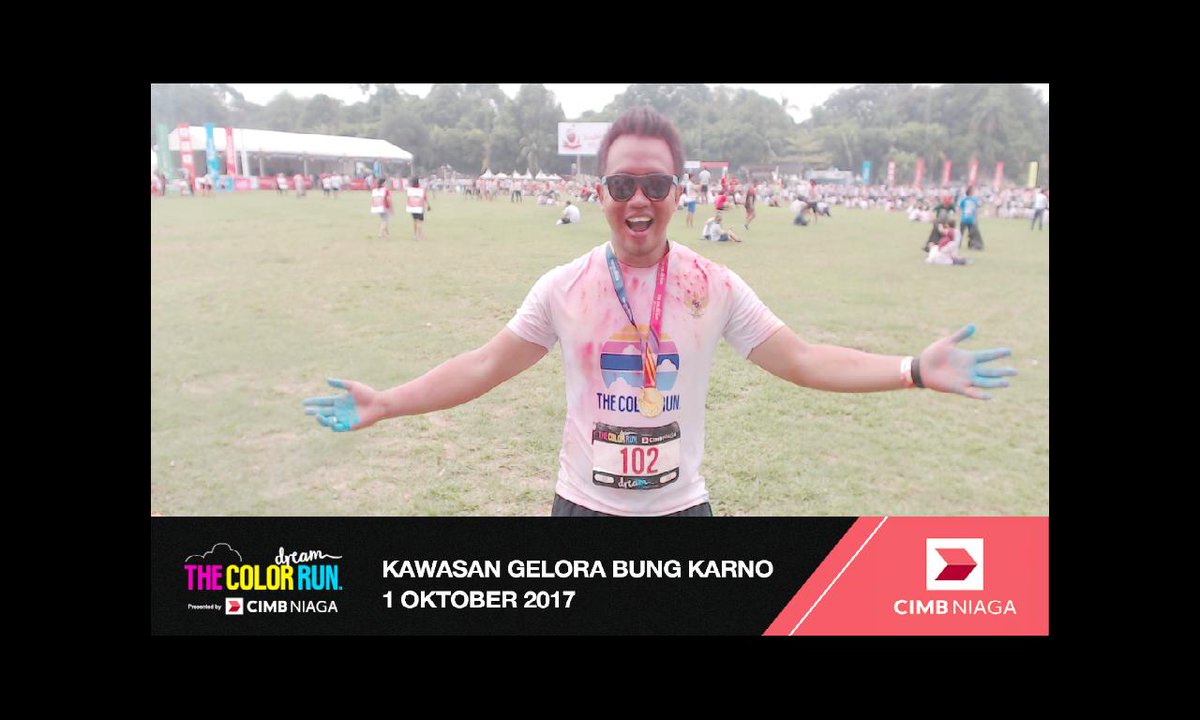Menikmati Color Festival di #TheColorRunCIMBNiaga. Seru banget! <a href="/cimbniaga/">CIMB Niaga</a> <a href="/TheColorRunINA/">TheColorRunIndonesia</a>