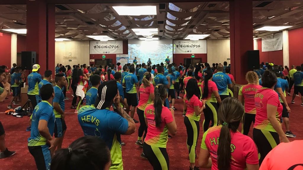 MinDeporteCol's tweet photo. La tercera jornada del Curso de Políticas y Programas para la Promoción de @HEVSColdeportes inició con una sesión de artes marciales mixtas. https://t.co/cYmeZuAmqm