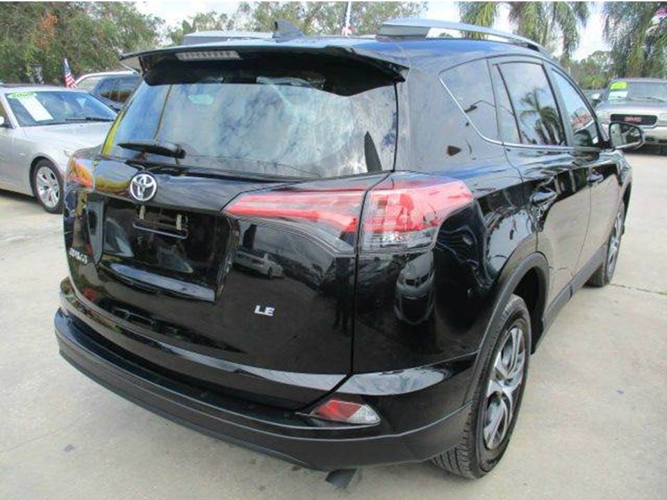 MOTORCARSALES's tweet photo. 2017 Toyota RAV4 https://t.co/Rjm6pThG9t
#MotorCarSales #HappySaturday #CompraCarro #orlandofl https://t.co/W1u0q70ZVC