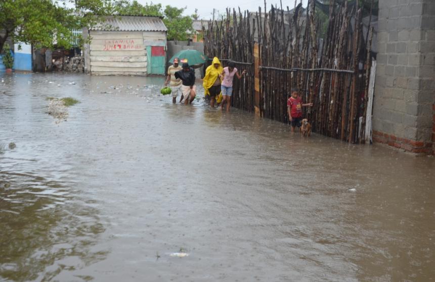 Inminente desbordamiento de la Ciénaga Grande bit.ly/2hD1T8p