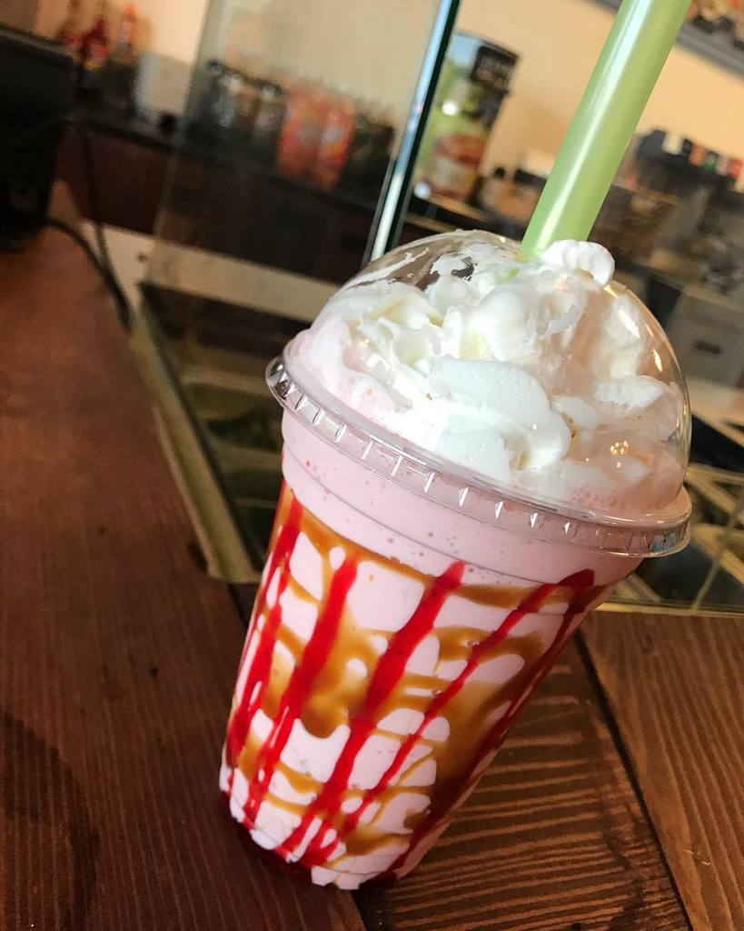 GLBurgerBar's tweet photo. Best shakes around! #greatlakesburgerbar #detroit #metrodetroit #foodporn #foodporndetroit #detroitfood https://t.co/73yIhBhdTn https://t.co/06uZ34tgQ1