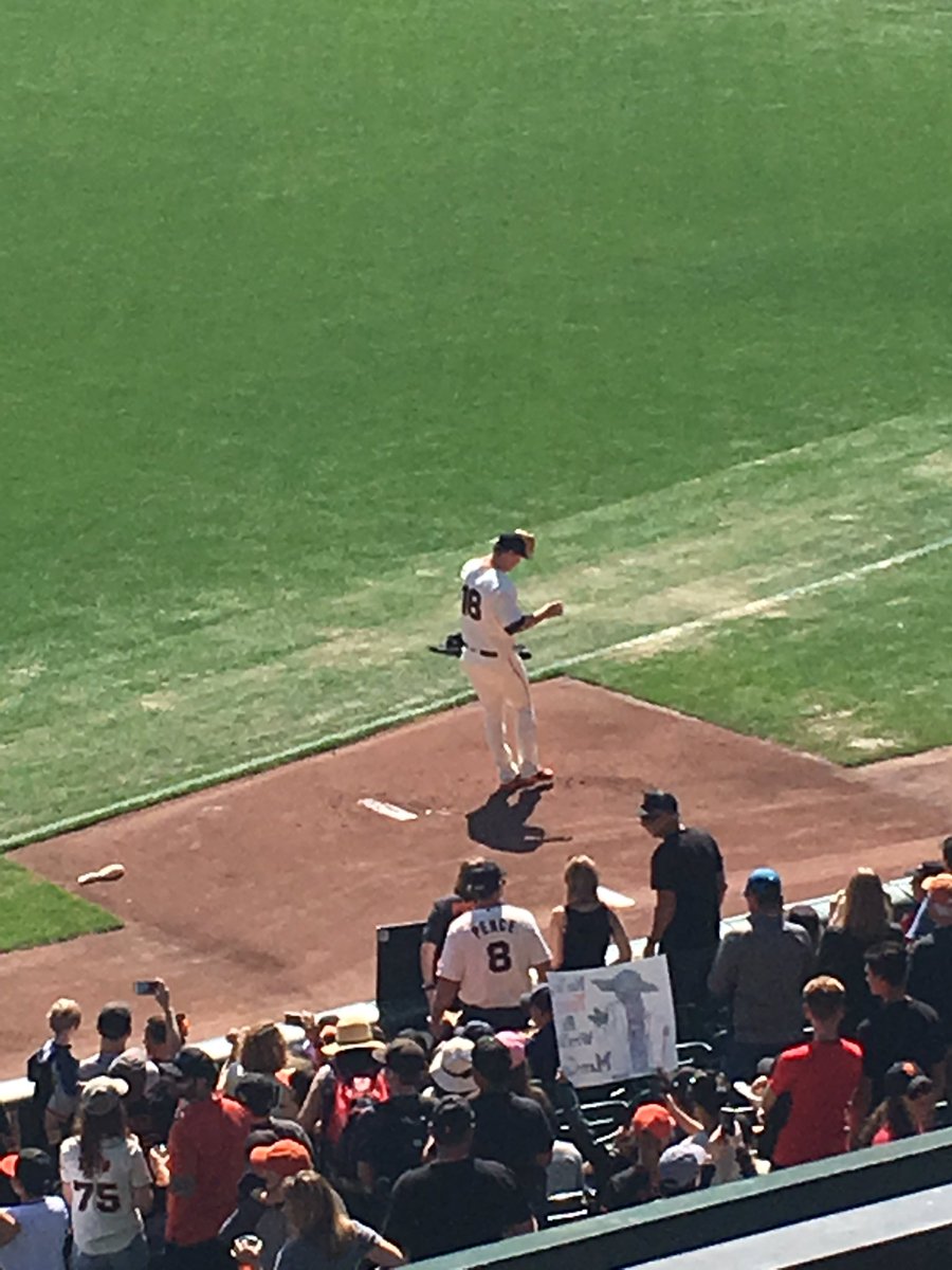 pbmchenry's tweet photo. What a privilege to be here for Matt Cain's final start. #forevergiant #SFGiants #superfluoushashtag https://t.co/p2IzOZXFb2