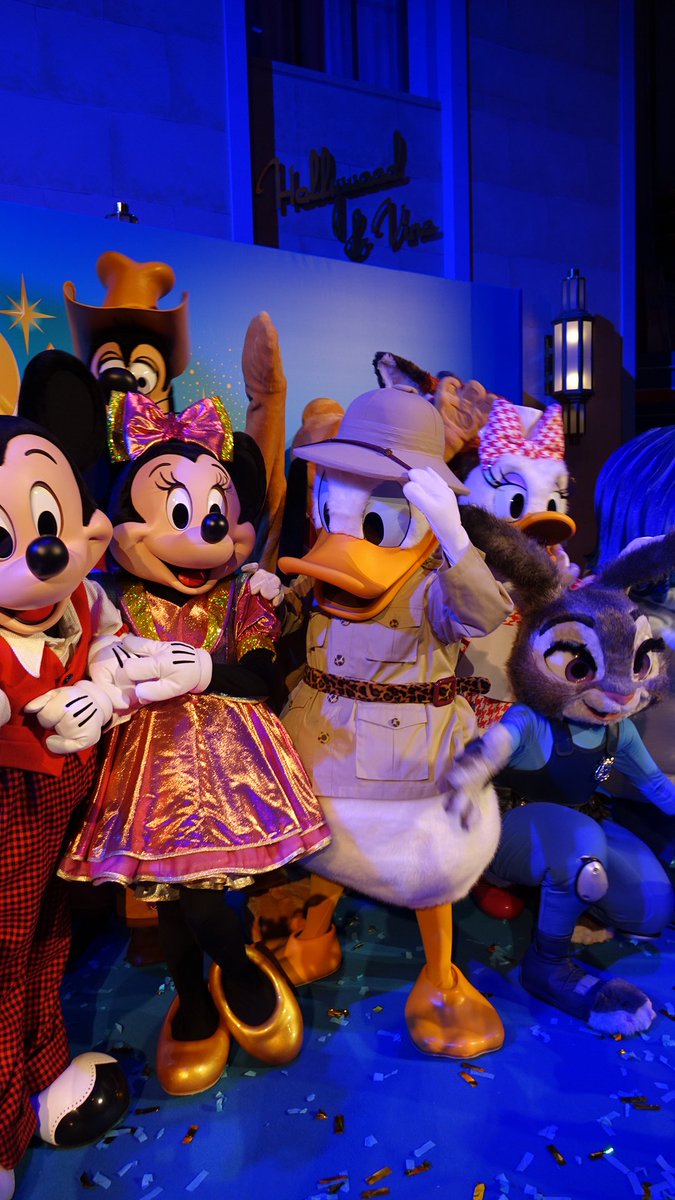 PixiedustDLP's tweet image. #fandaze #disneyfandaze #bloggersevent